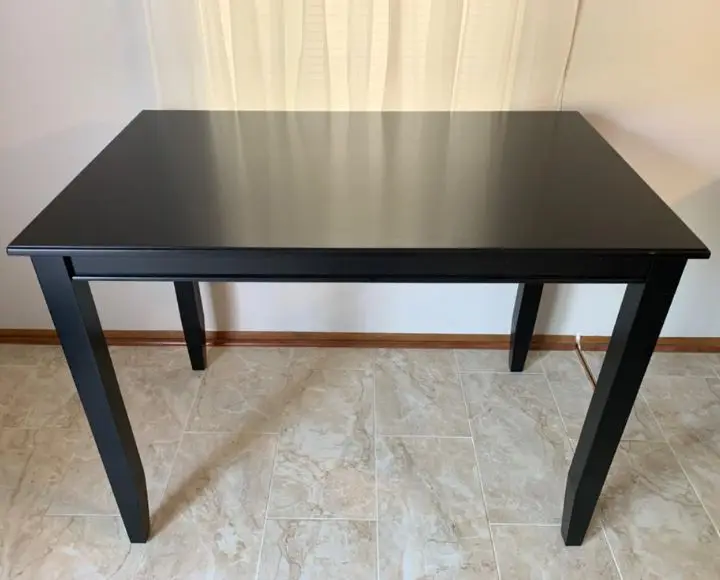 what color chairs with black table
